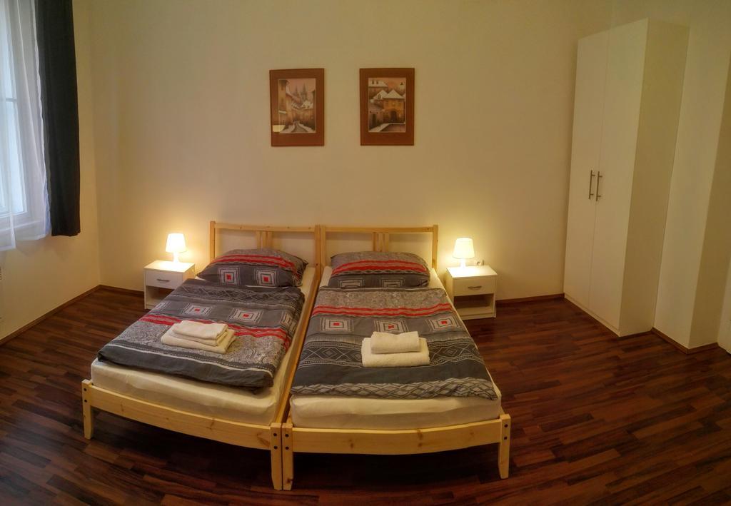 Jezerka Apartments Prag Eksteriør billede
