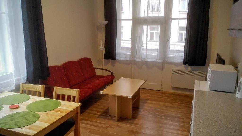 Jezerka Apartments Prag Eksteriør billede