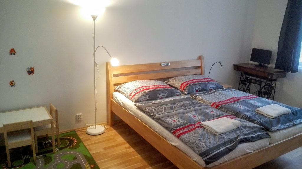 Jezerka Apartments Prag Eksteriør billede