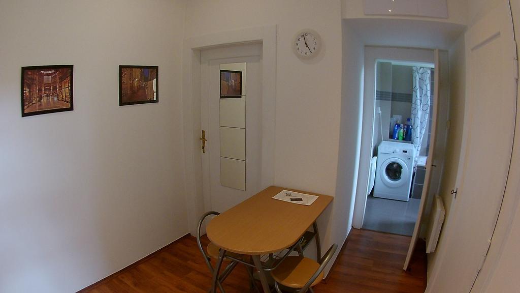 Jezerka Apartments Prag Eksteriør billede