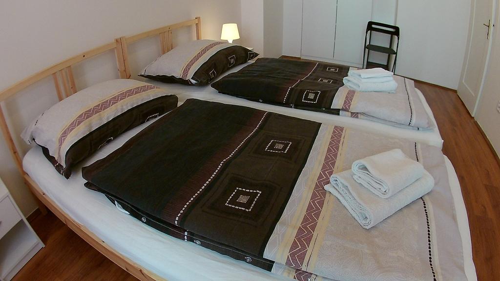 Jezerka Apartments Prag Eksteriør billede