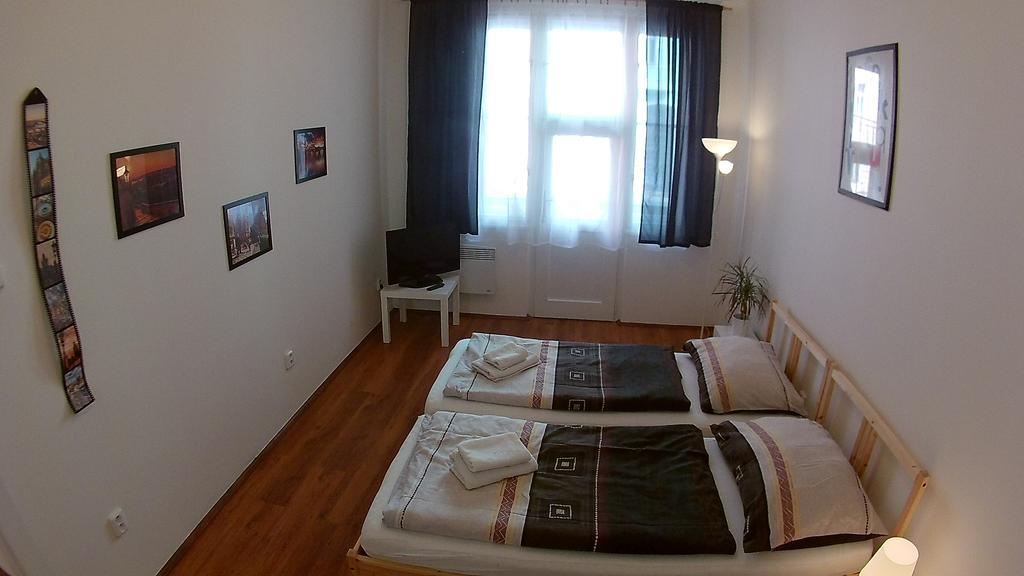 Jezerka Apartments Prag Eksteriør billede