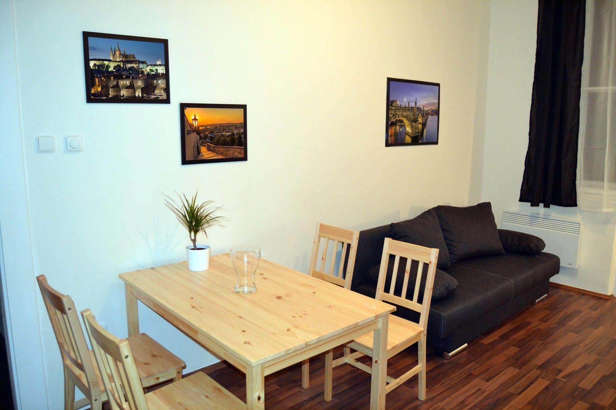 Jezerka Apartments Prag Eksteriør billede