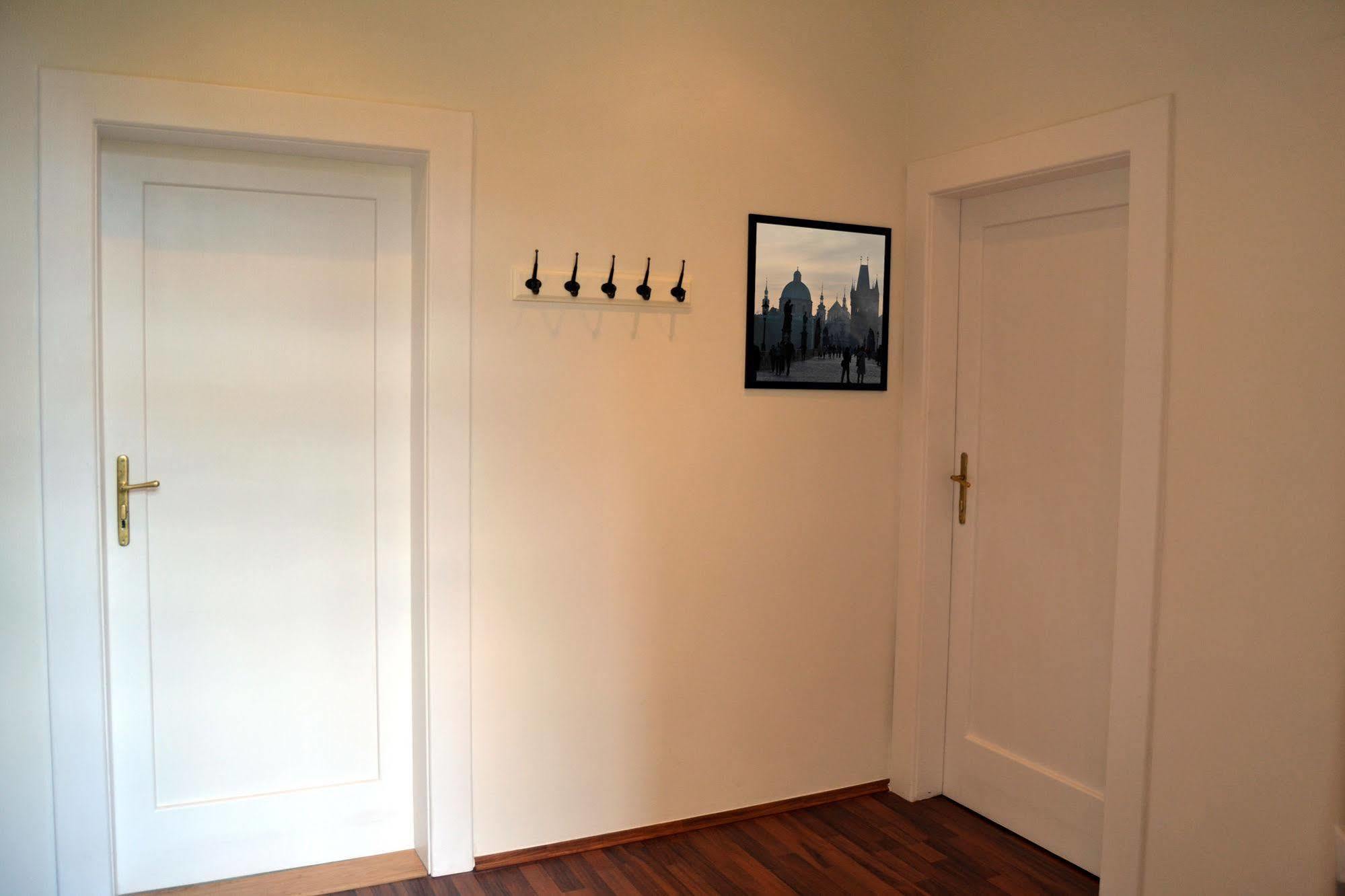 Jezerka Apartments Prag Eksteriør billede