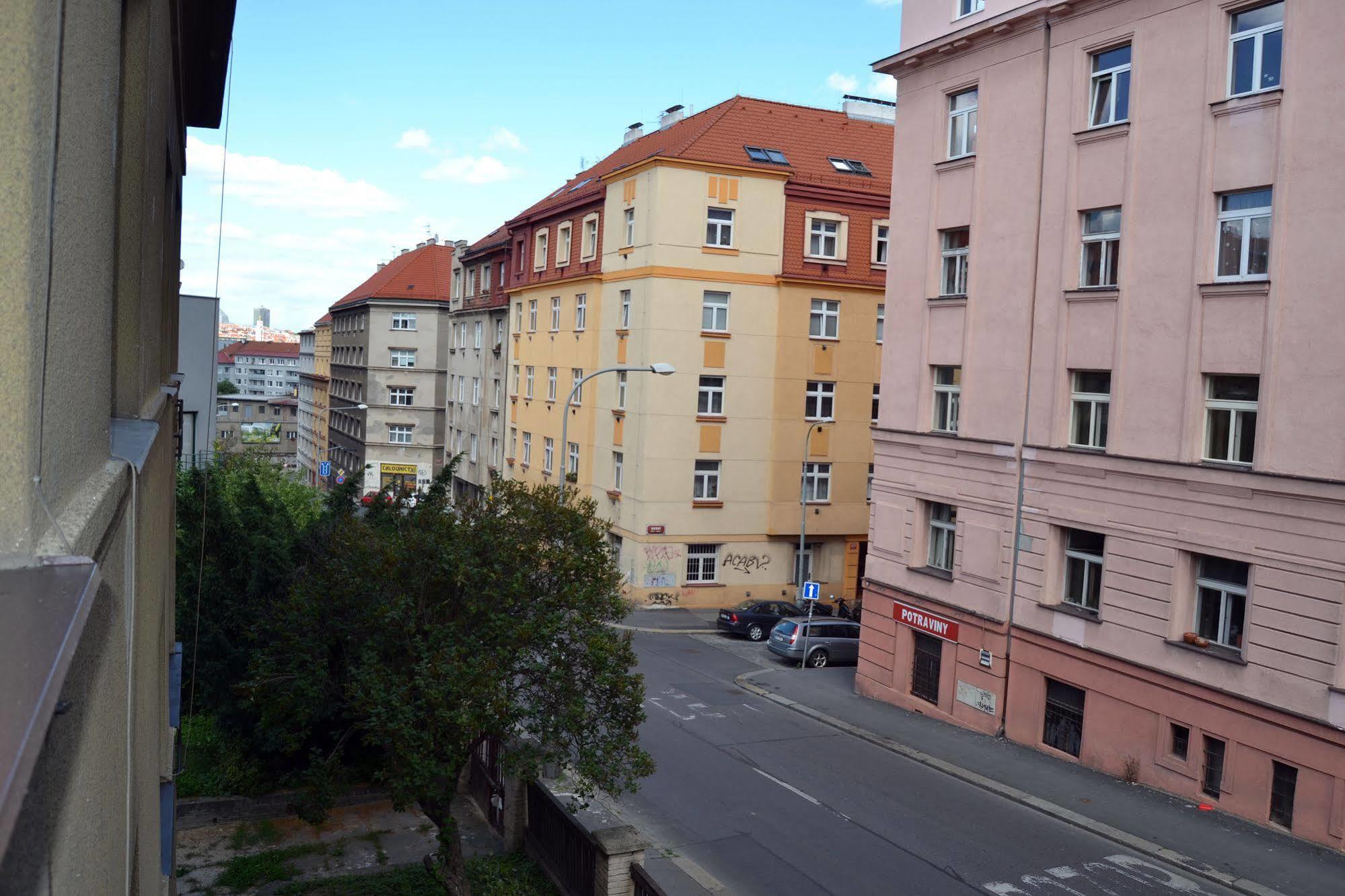 Jezerka Apartments Prag Eksteriør billede